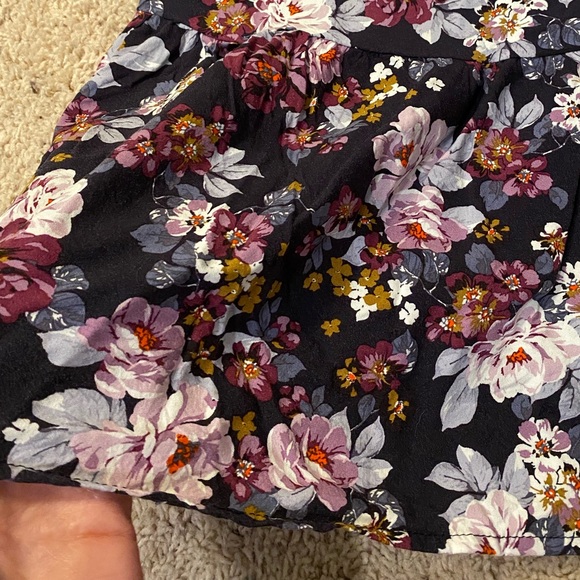 Maurice’s Tank 🌸 - Picture 3 of 3